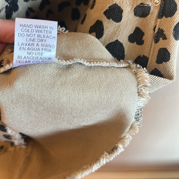 The Nines Cheetah Print Mini Skirt Size Large Stone Black High Waisted - Picture 10 of 12